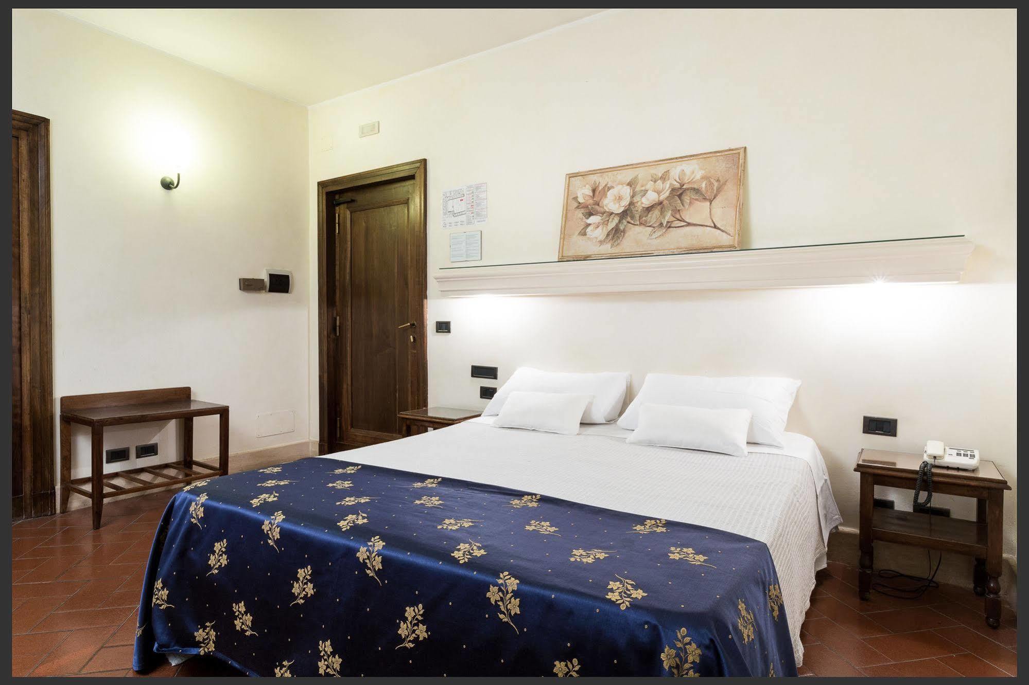 Hotel Columbus Рим Экстерьер фото